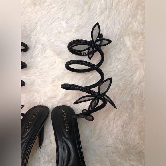 Azalea Wang Black Wrap-Around Sandals with Butterfly accent size - Picture 13 of 15